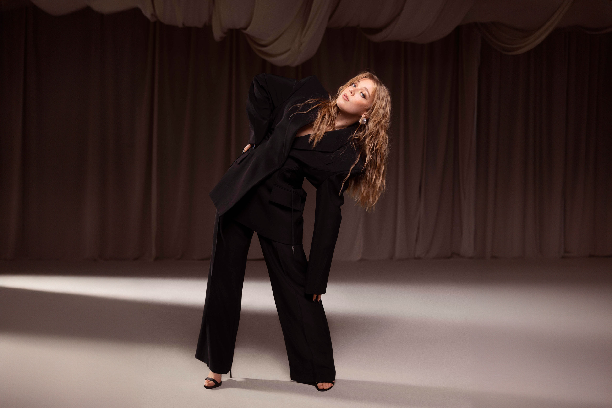 Becky Hill and Self Esteem are letting their 'True Colours' run free: "Writing that song felt like streaking through the rain"