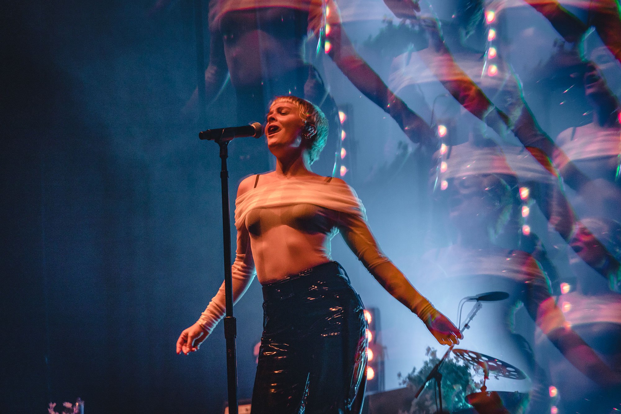 Maggie Rogers pursues joy at Brighton Dome - it's an infectious game