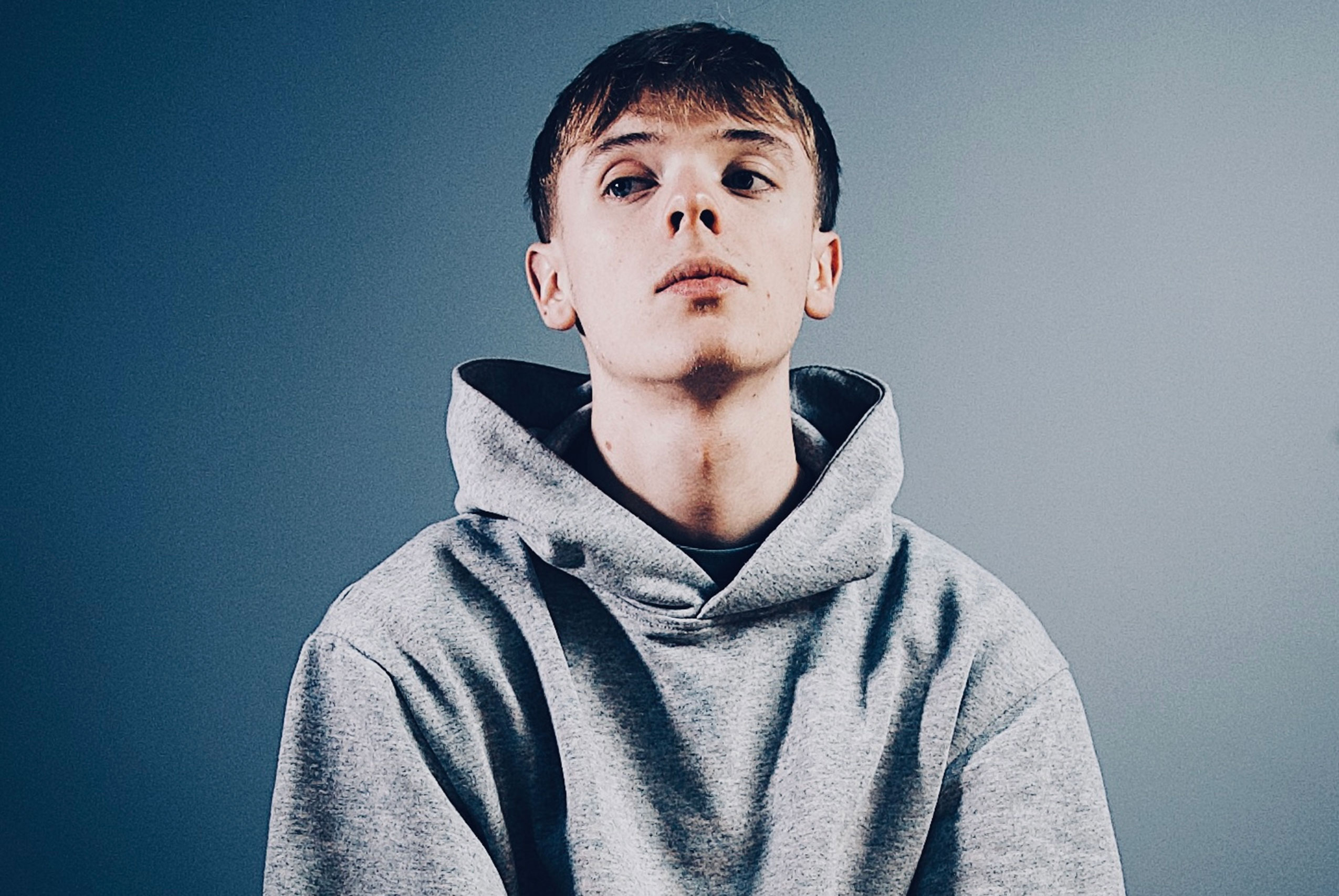 Ewan McKenna has introduced himself with debut single ‘Like Us’