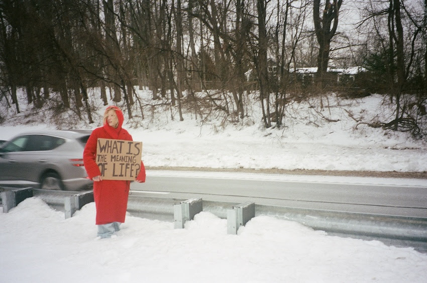 New York songwriter meg elsier has dropped ‘Meaning Of Life’, “giving depression company”