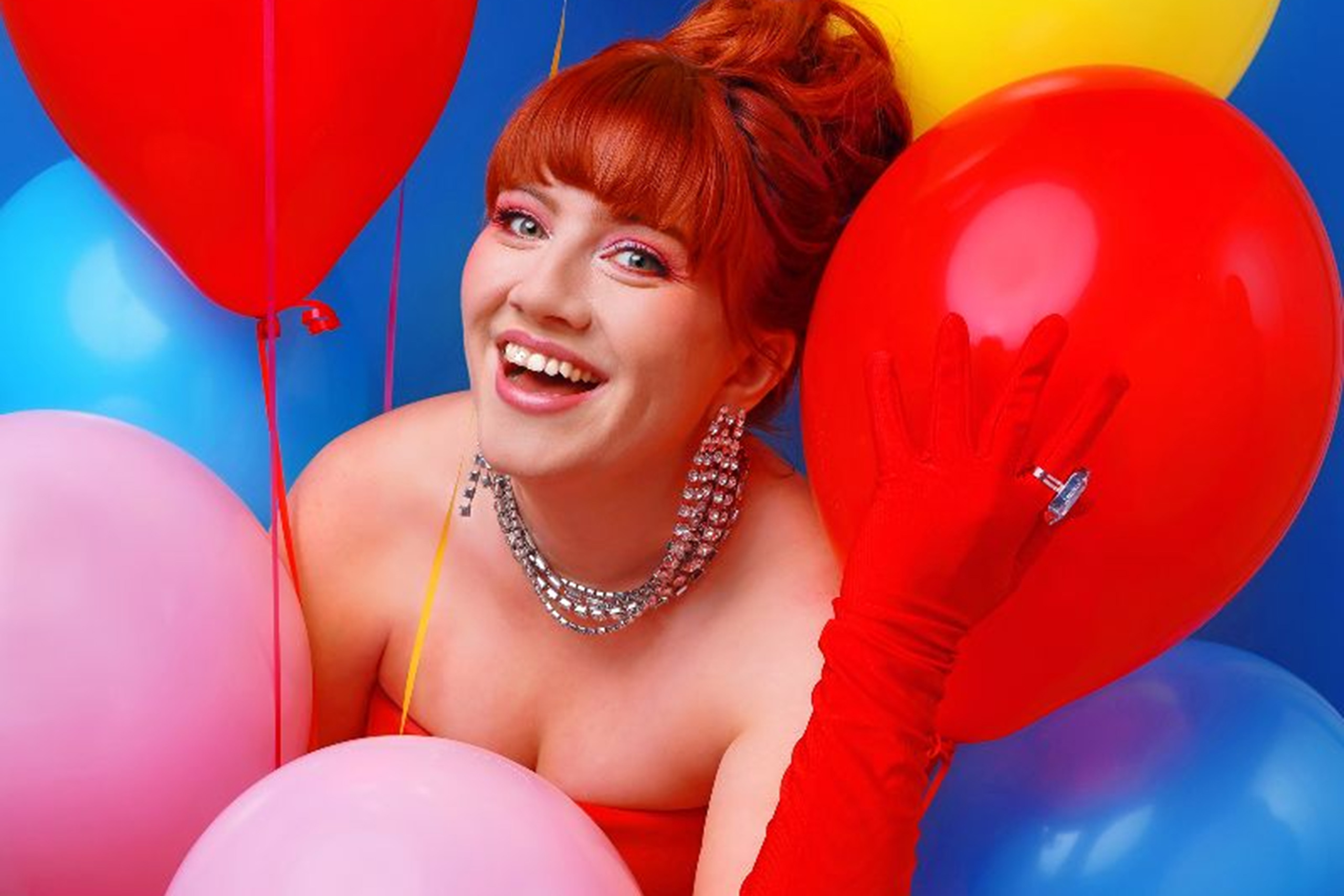 CMAT has released her new single 'Take A Sexy Picture Of Me': "It's one of the best songs I've ever made"