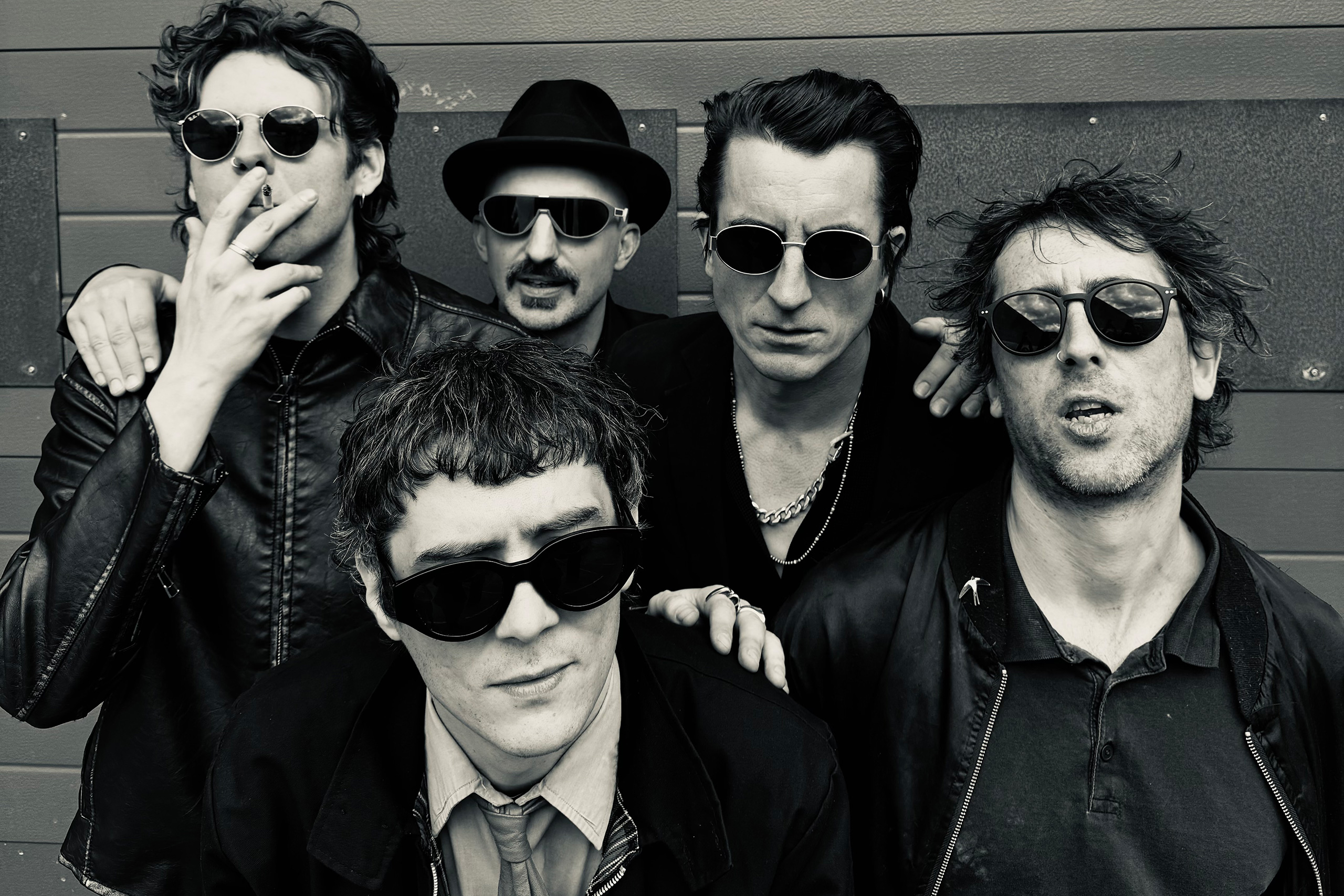 South London's SLEAZE have revealed their new single 'Universal Adaptor' and announced debut album 'SLEAZE PLEAZE'