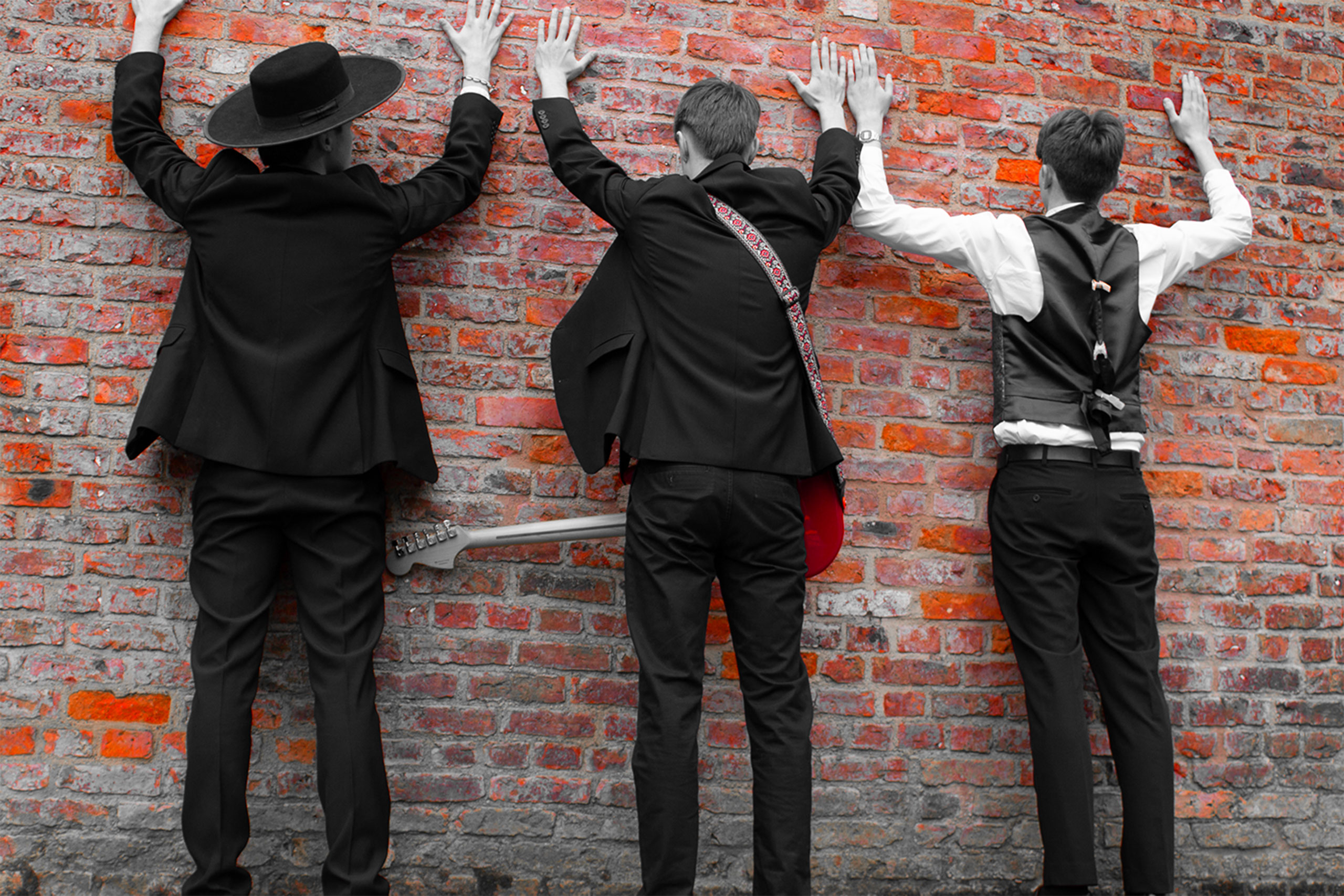 Bear Park have announced their four-track covers EP 'Growl' with their take on 'Teenage Bomb'