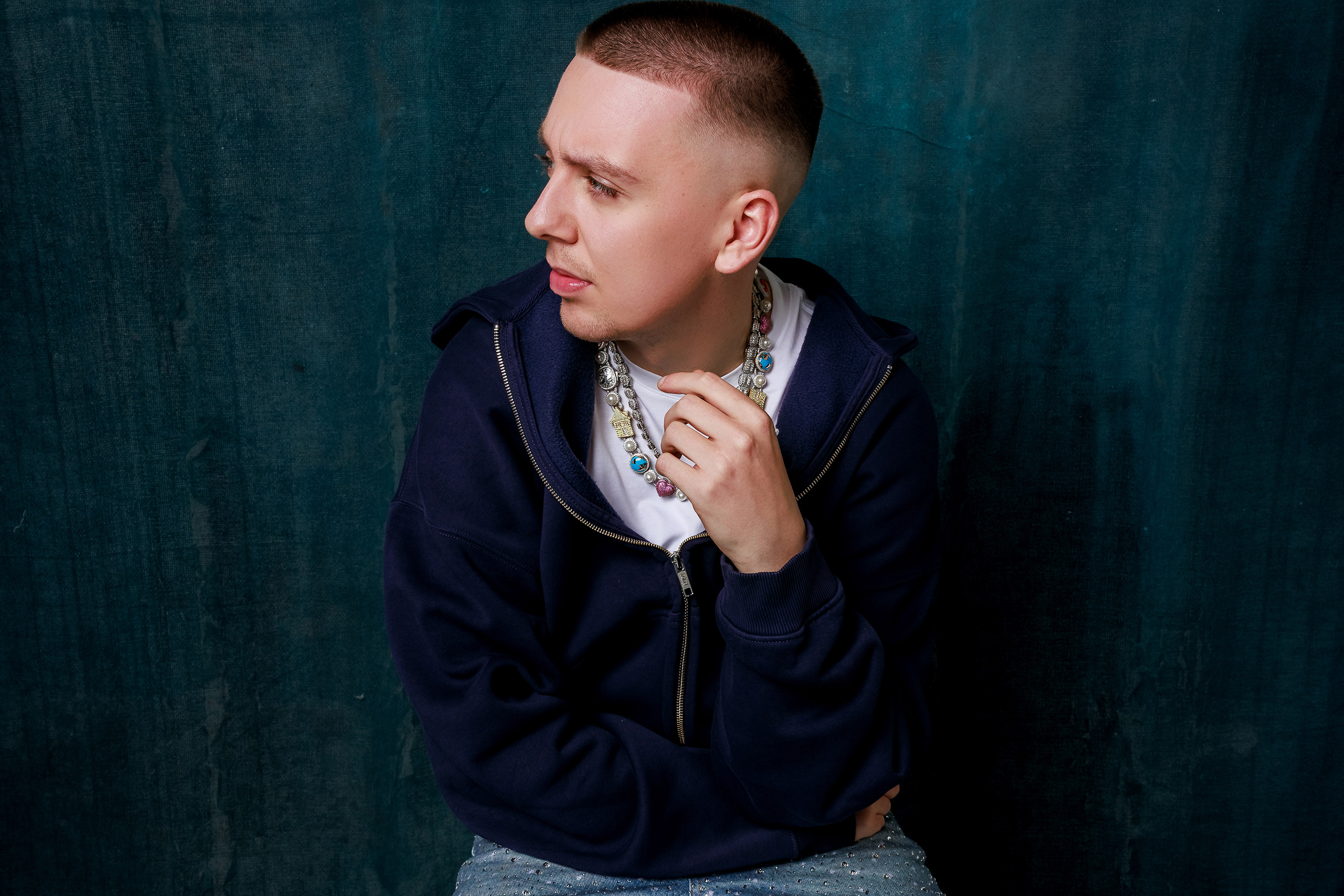 Aitch has teamed up with Pozer for his new single 'Till L4te'