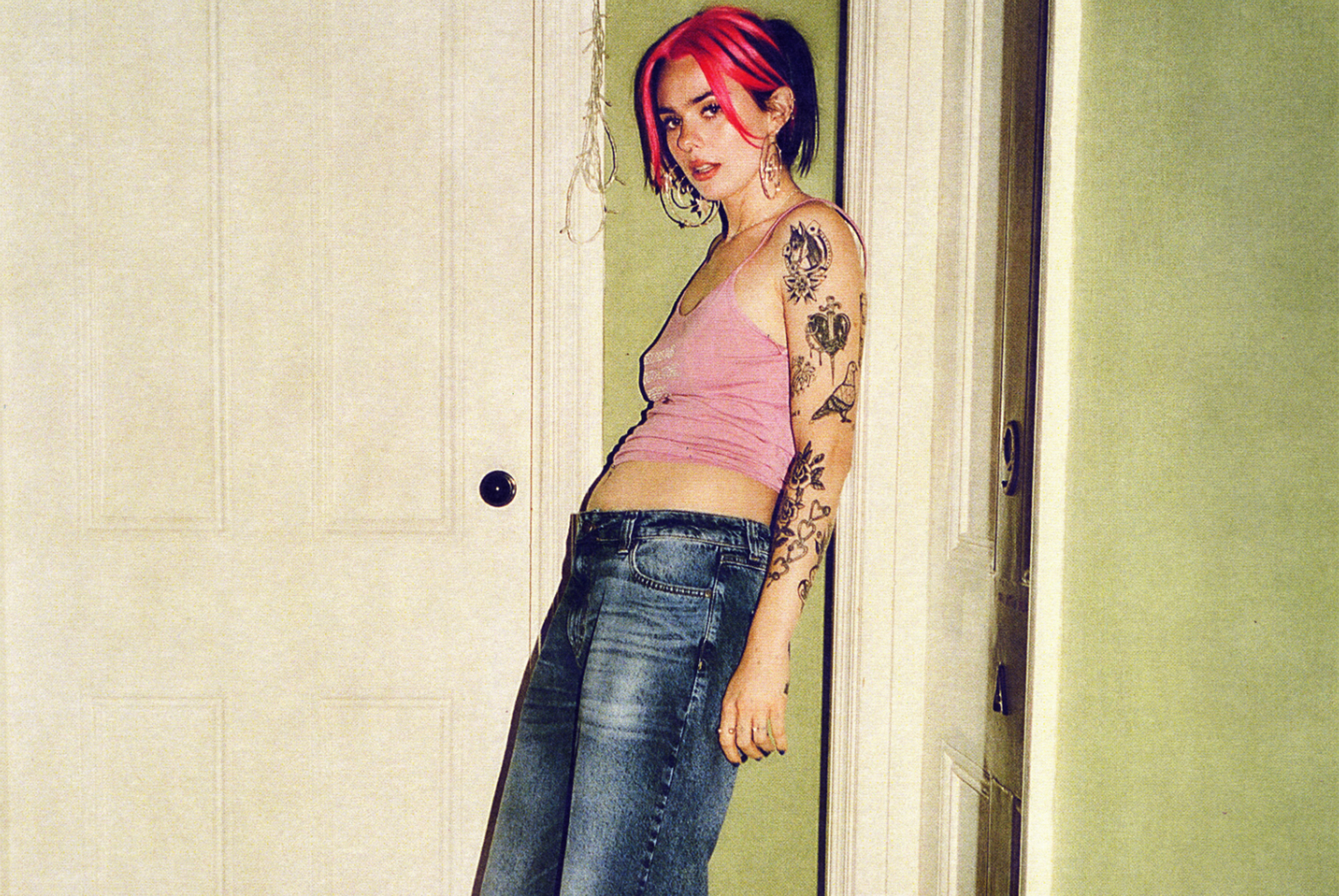 girli has unveiled ‘Romantic Sadness’ ahead of her third album ‘it’s just my opinion’