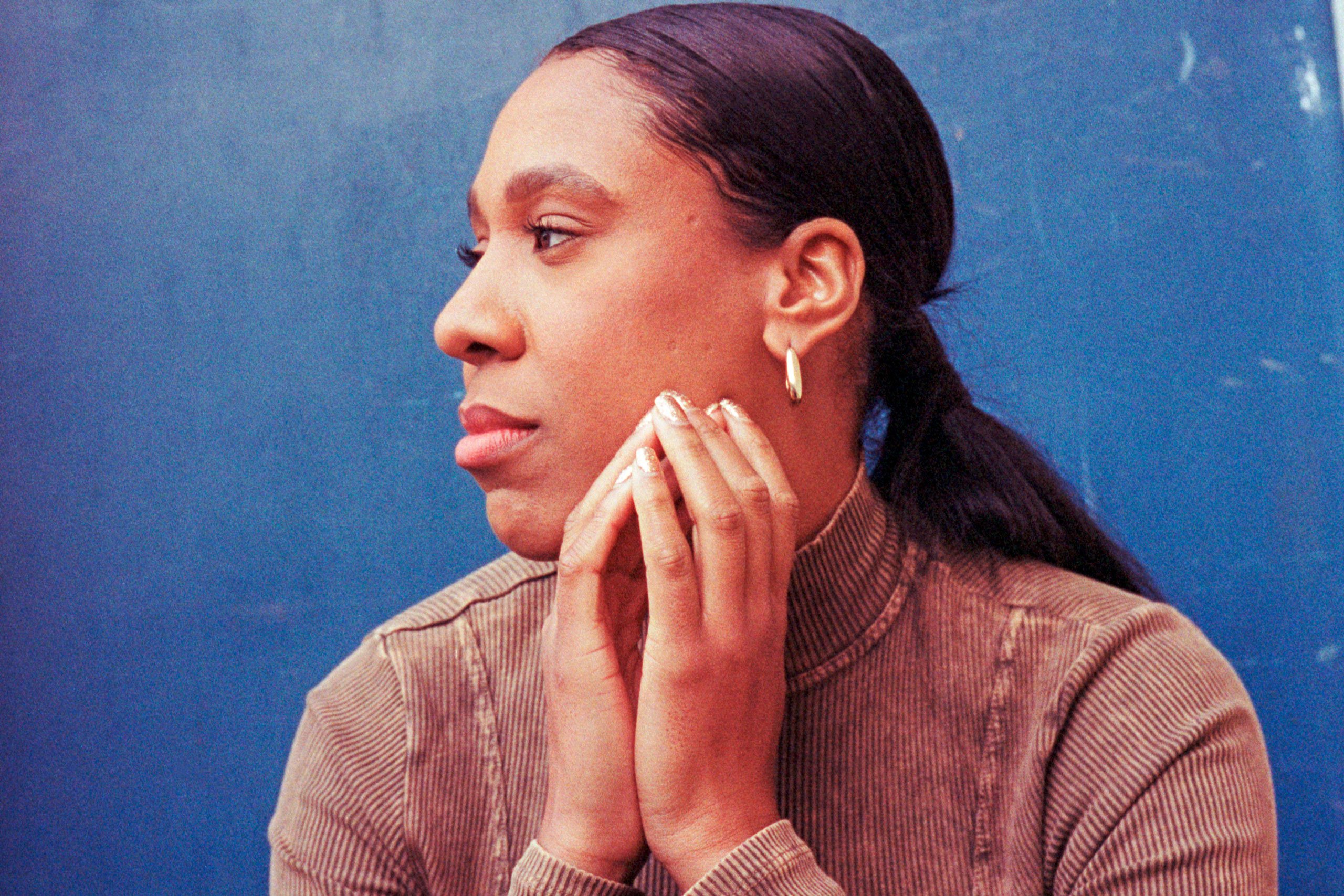 Check out Mychelle's new video for 'Magical'