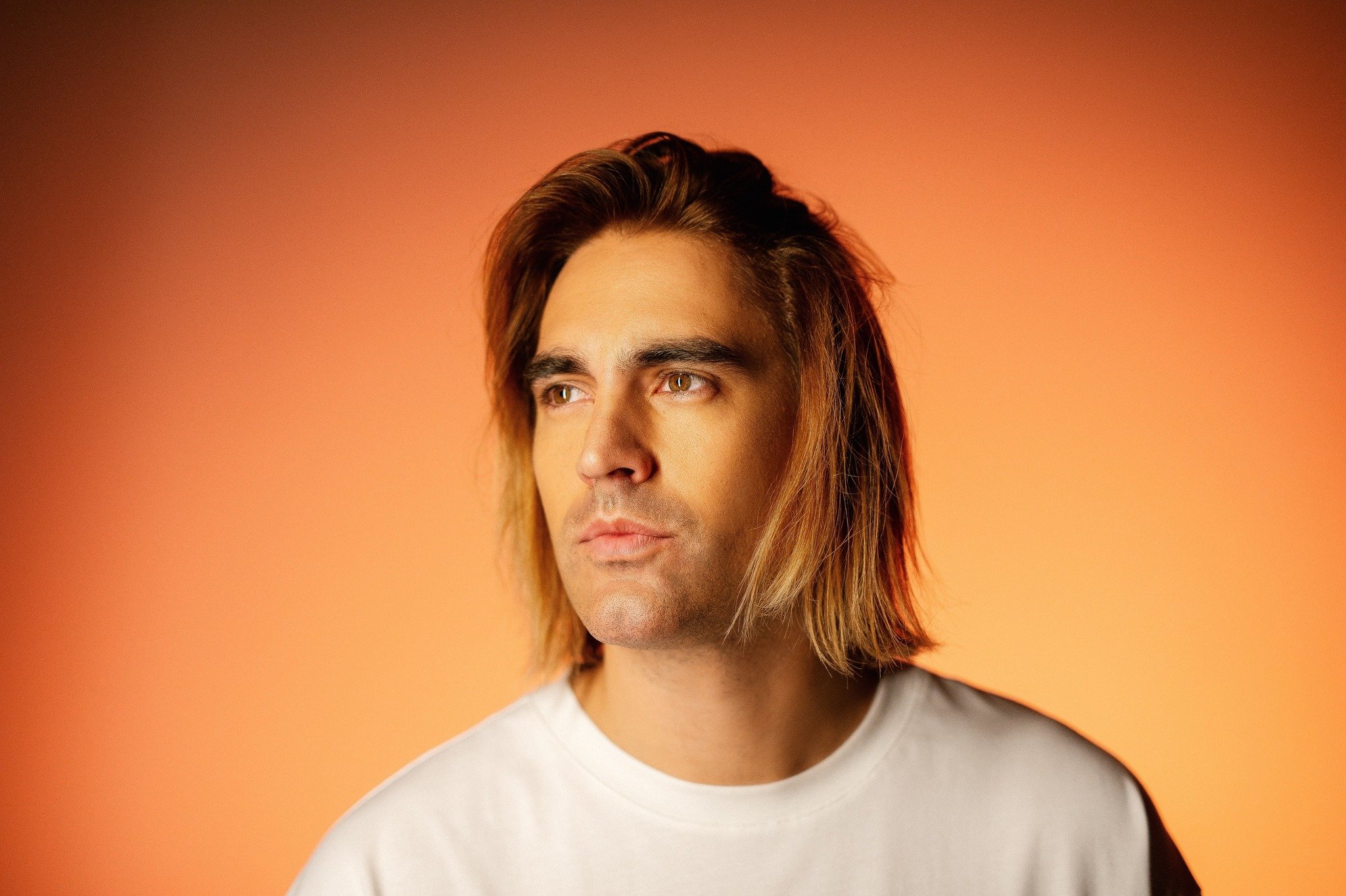 Charlie Simpson has shared a new single, 'All The Best'