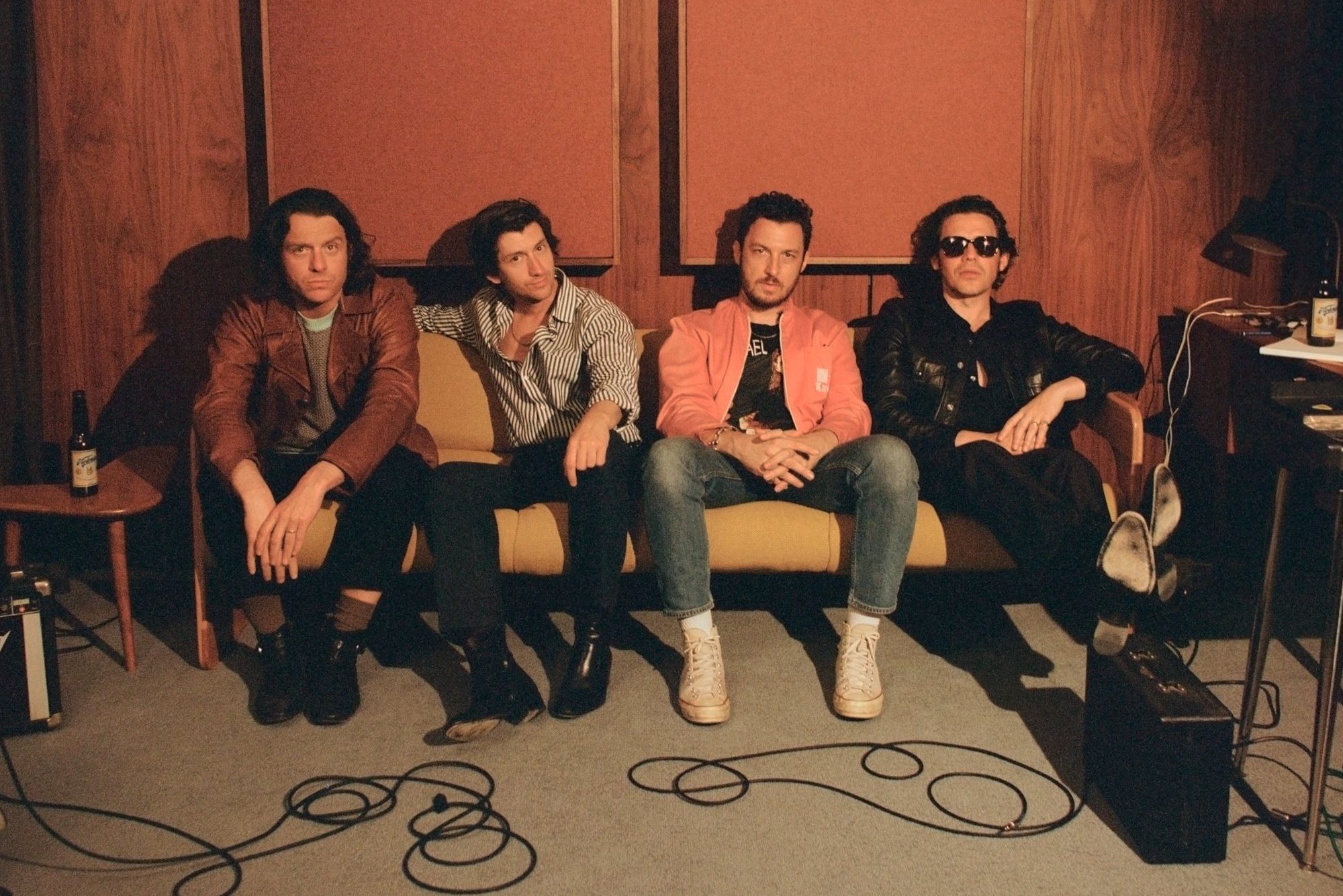 Arctic Monkeys have shared the first taster of their new album 'The Car', the lush 'There'd Better Be a Mirrorball'