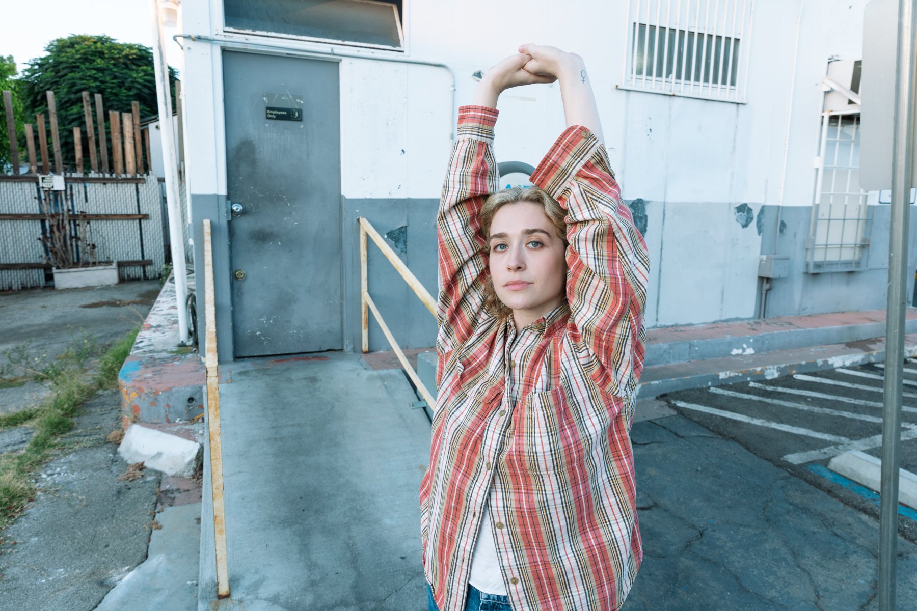 LA newcomer Blondshell has shared a brand new single, ‘Cartoon Earthquake’