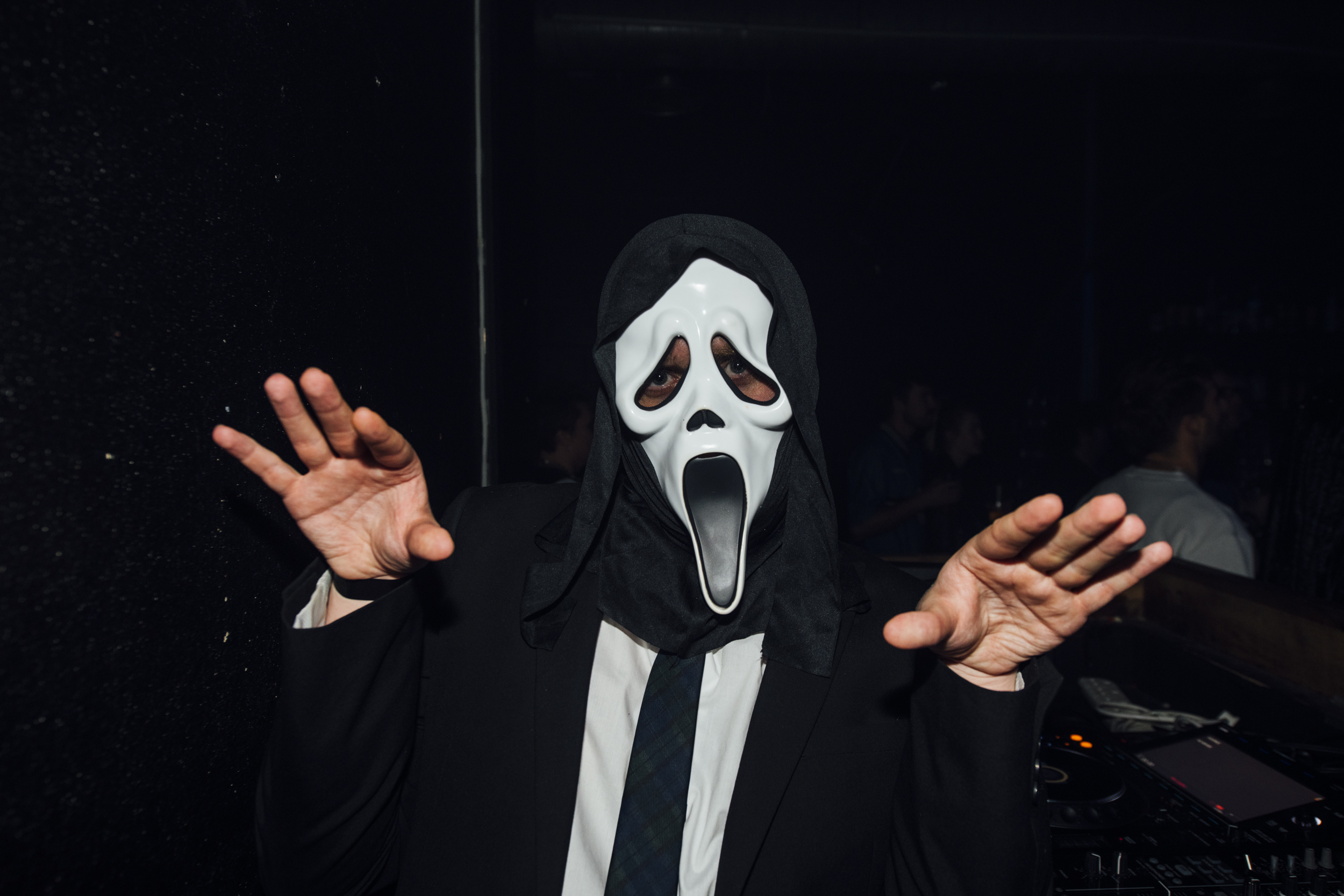 Down With Boring reports in from our Halloween special Night of the Living Dork II, with Walt Disco and FEET