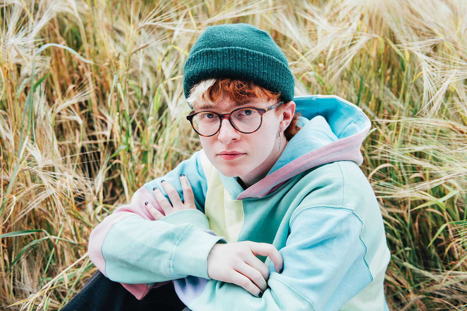 Cavetown and Beabadoobee are teaming up this Friday for a new track, 'Fall In Love With A Girl'