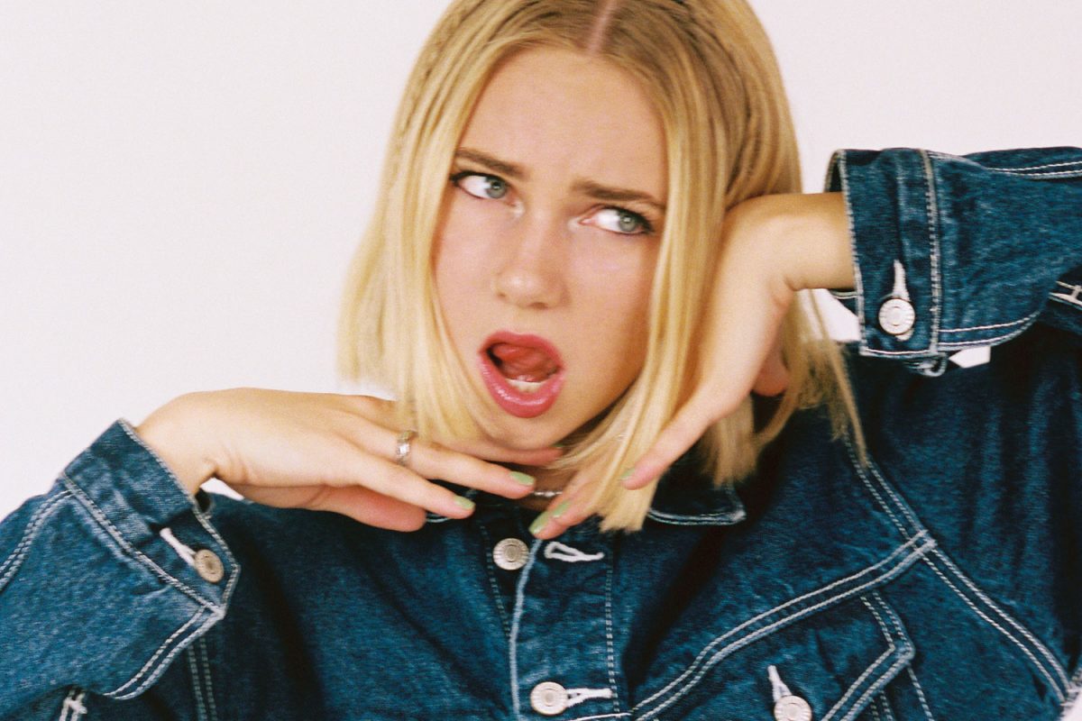 Claire Rosinkranz has released her new single, '123'