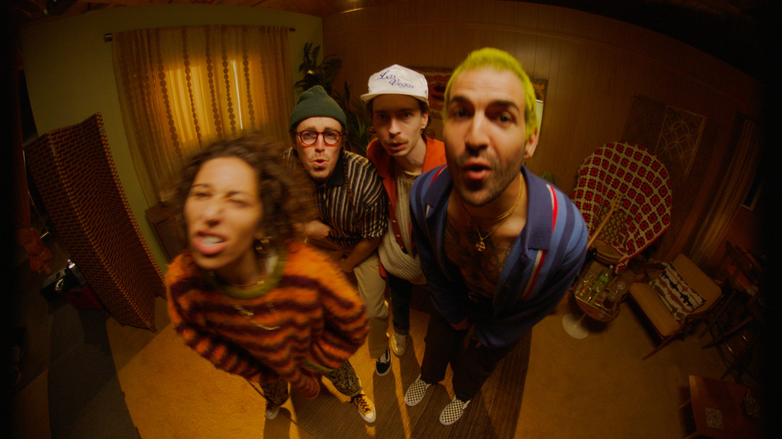 LA band DAISY have shared a new single, 'HUBBA BUBBA'