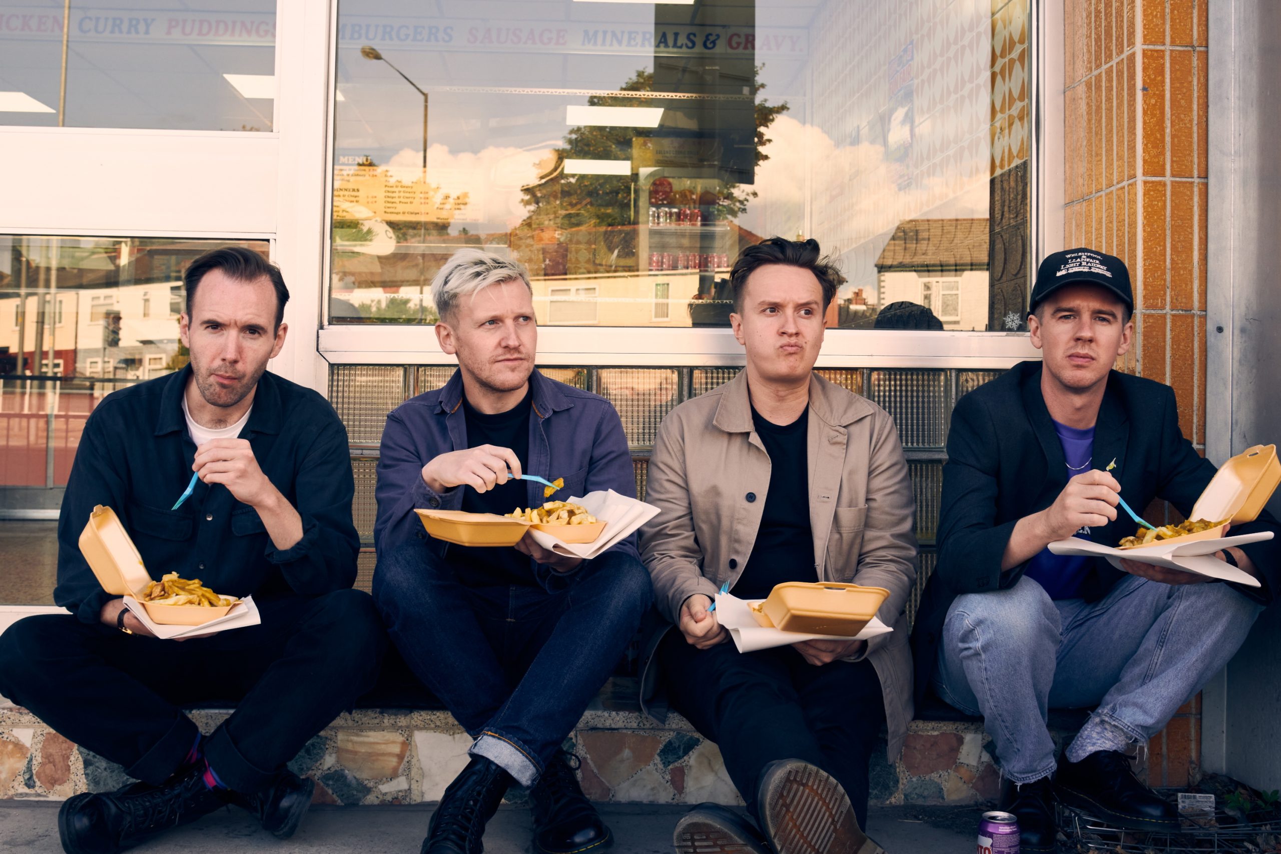 Metronomy’s Anna Prior teams up with Dutch Uncles on their new single, ‘Tropigala (2 to 5)’