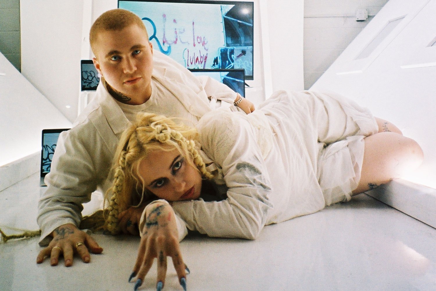 Girlpool are releasing another taster of new album 'Forgiveness', 'Nothing Gives Me Pleasure'