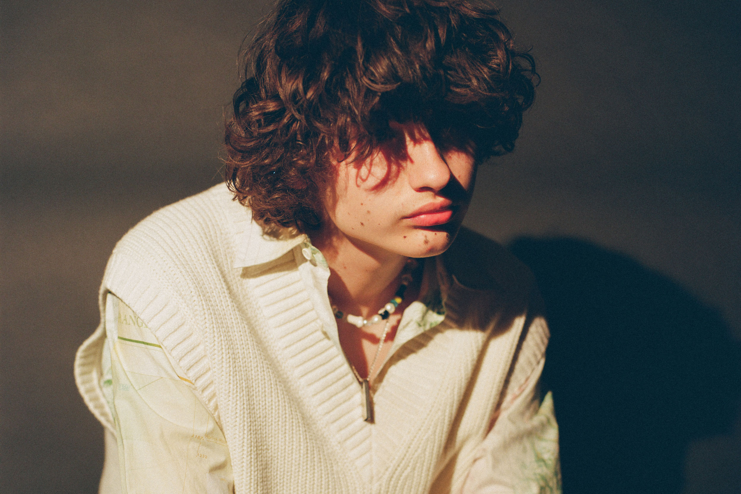 glaive has released a deluxe edition of his recent EP, featuring a few new tracks