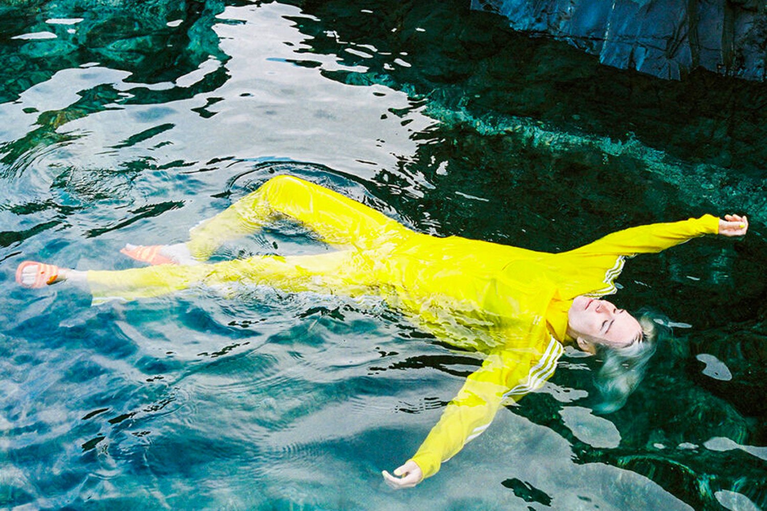 HAAi has debuted a brand new single, 'Purple Jelly Disc'