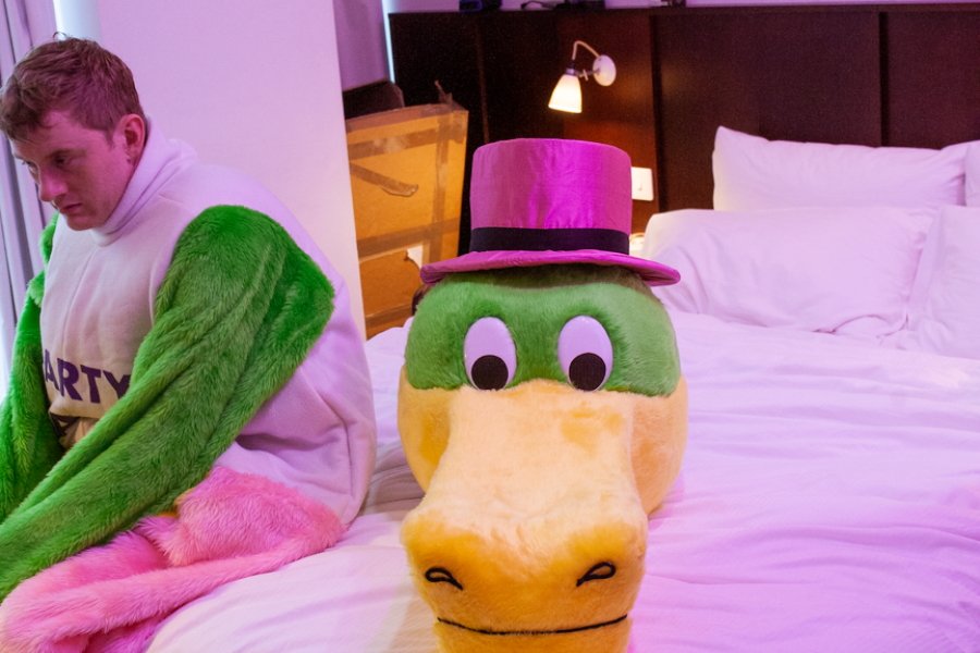 James Acaster has shared ‘no,no’, the first material from his new music collective Temps