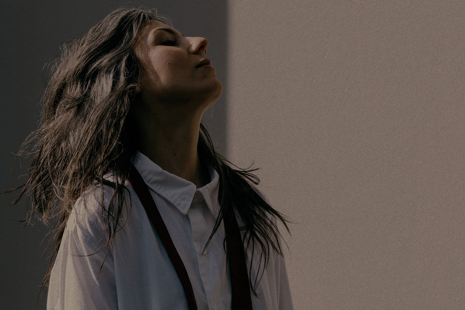 Julia Holter has released a new single, 'Sun Girl'