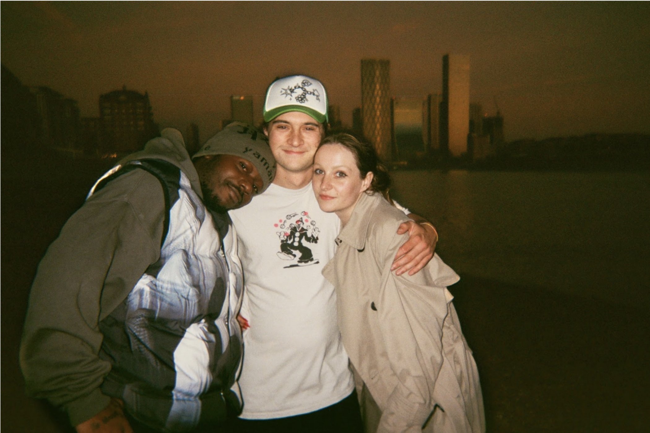 Mac Wetha has shared a new single, ‘Don’t You Go Falling In Love’, featuring Big Piig and Lord Apex