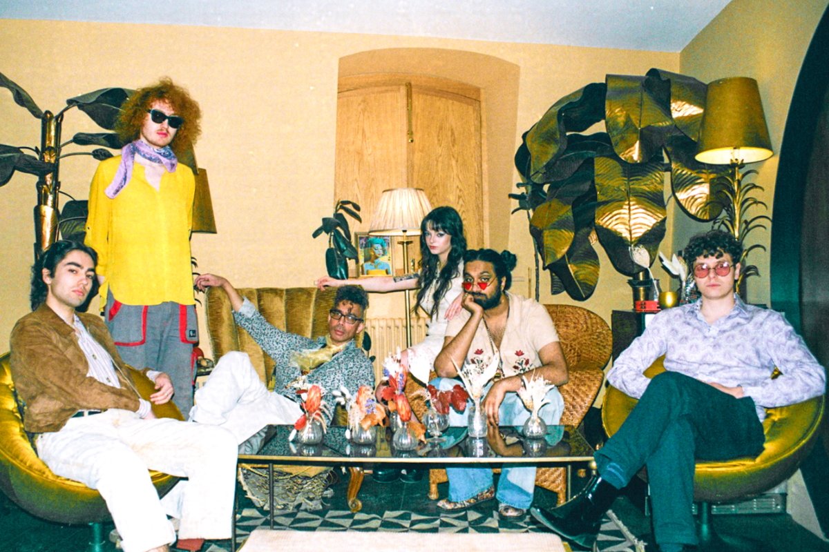 Mandrake Handshake have released ‘Vitamin Sunday’, the second cut from their upcoming EP, ‘The Triple Point Of Water’