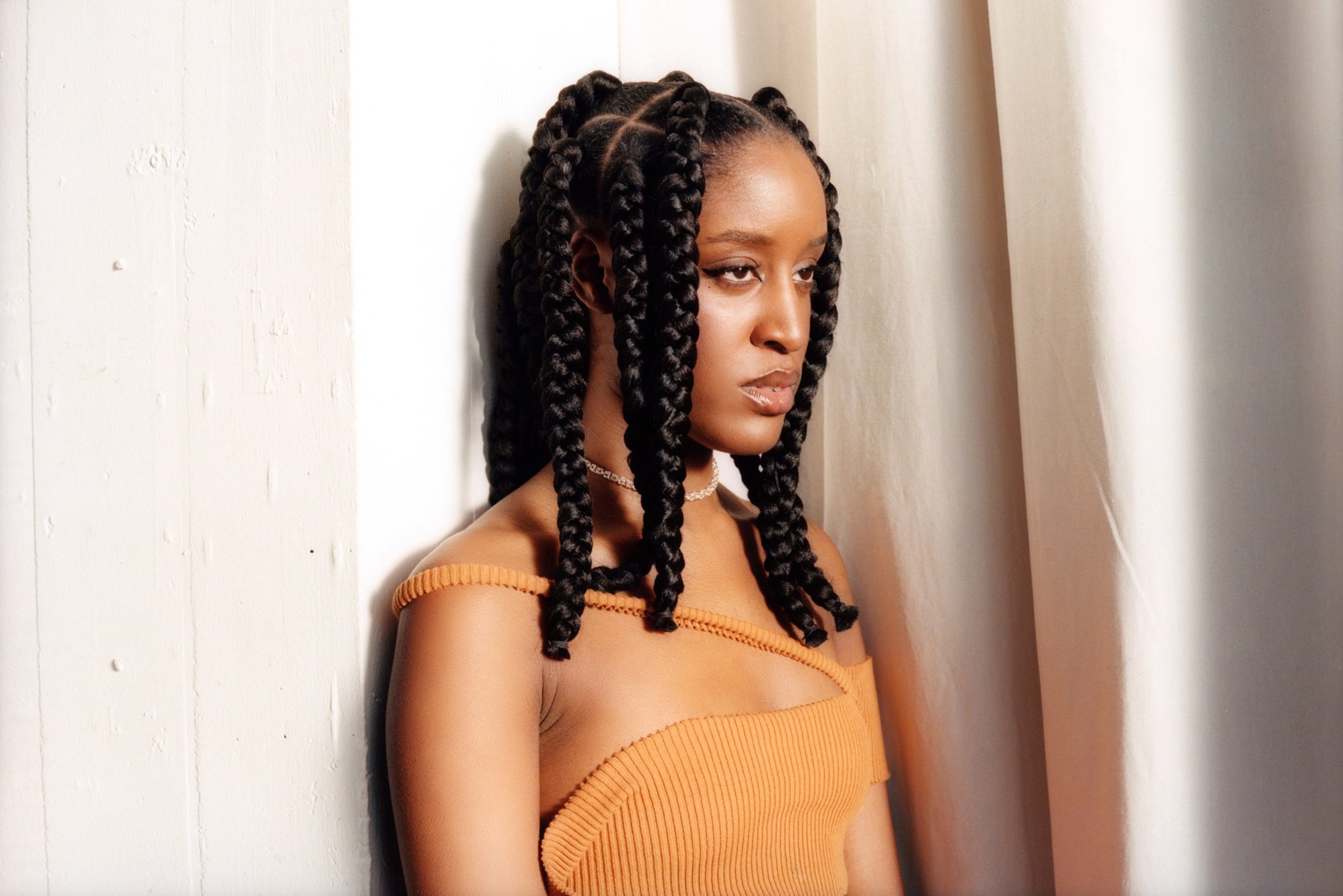 Mysie has announced her new EP 'joyride', and shared the title-track