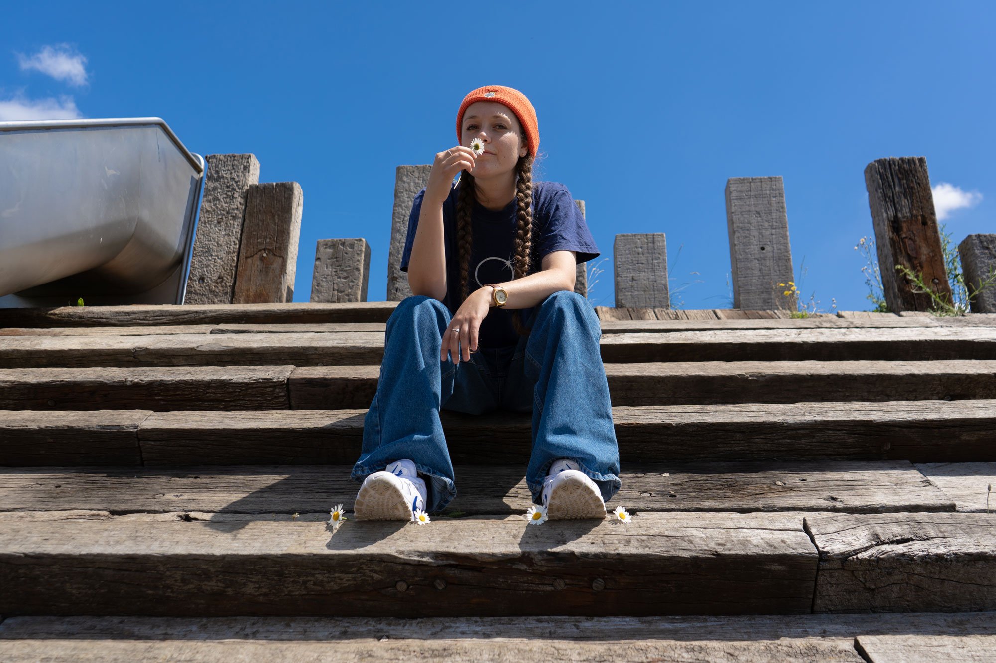 Polly Money has released her first new music of 2022, 'Street Side'