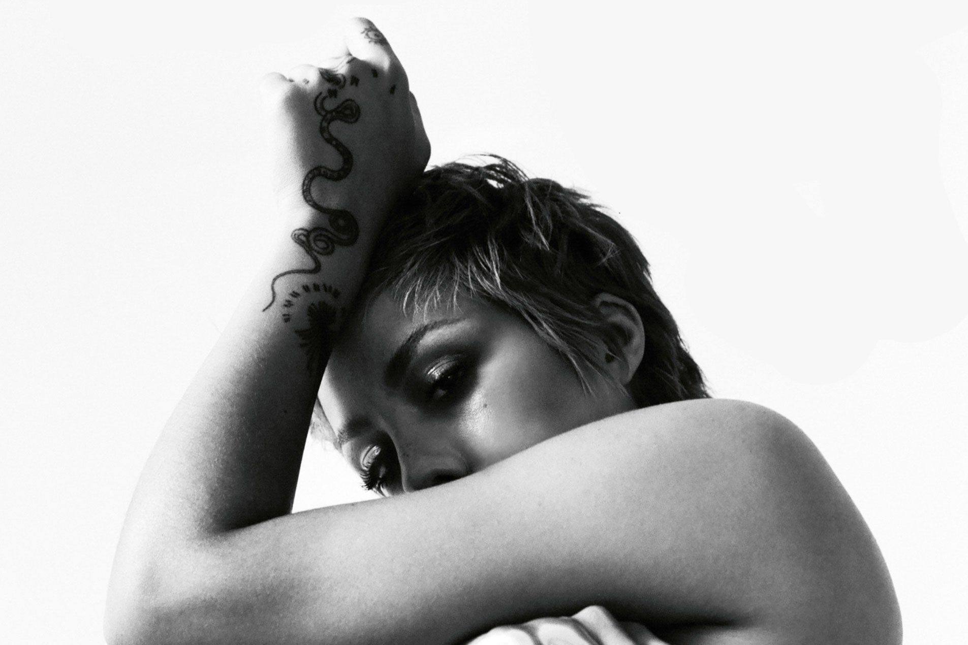 Poppy Ajudha has debuted a new single, 'PLAYGOD'