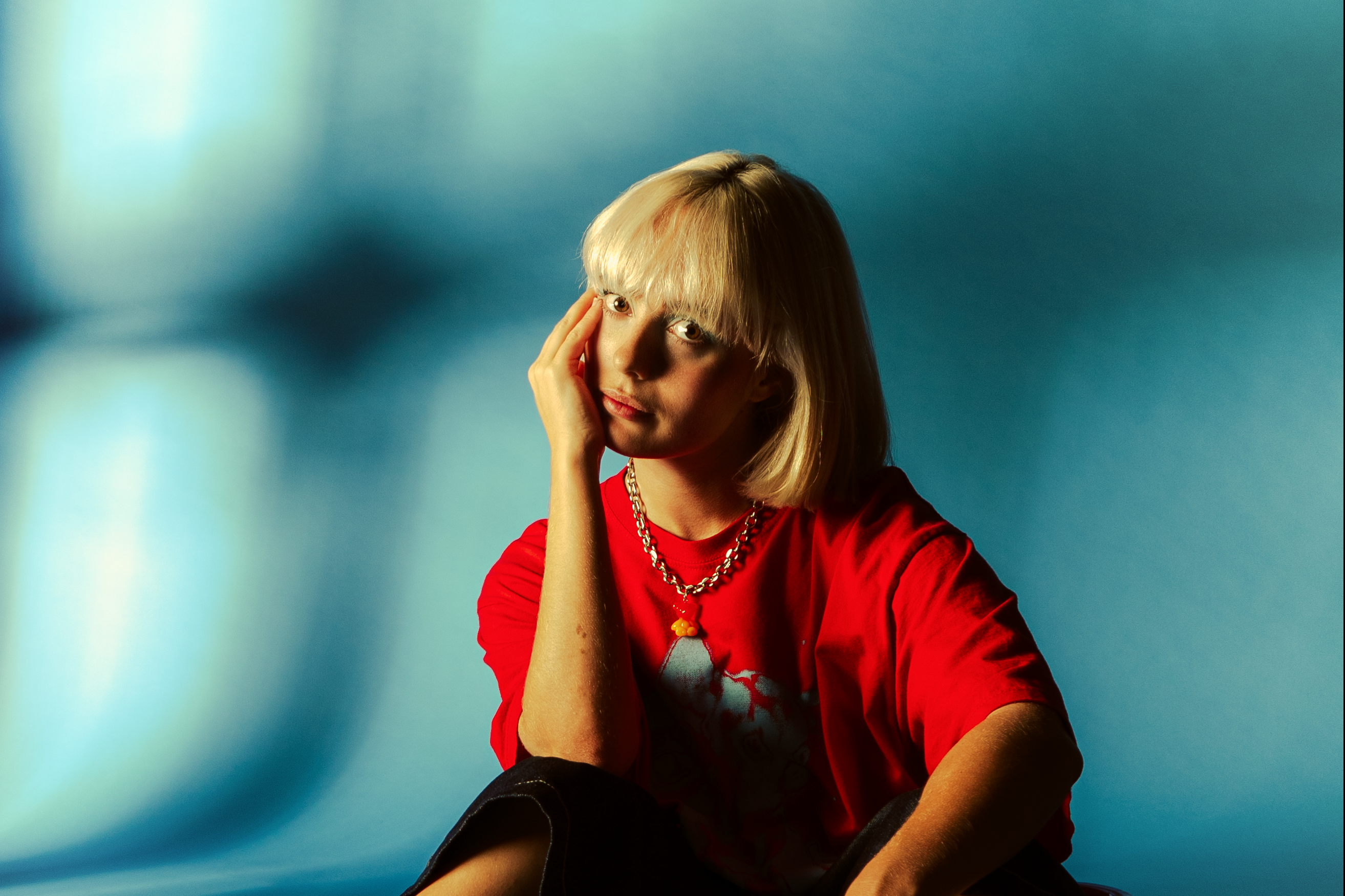 SOFY has shared a new track, 'socks'