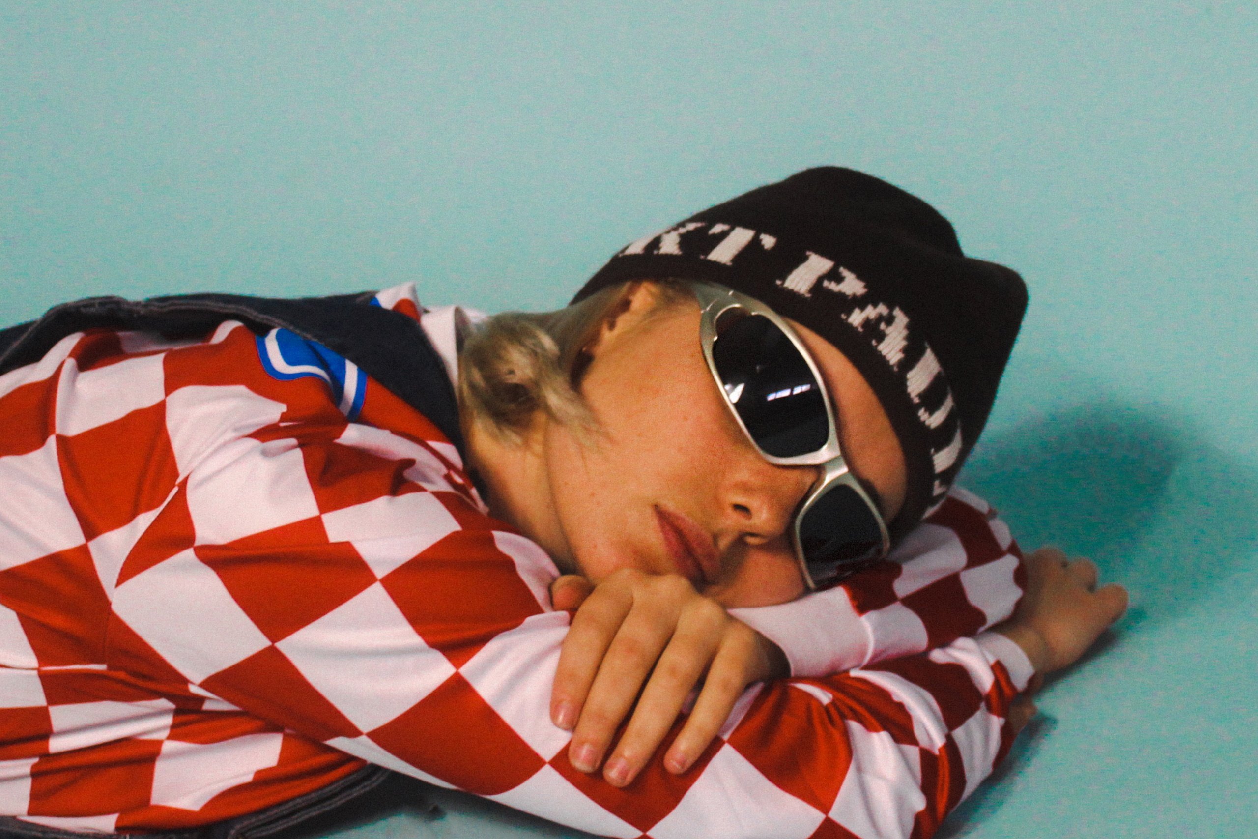 SOFY has shared ‘btw’, the latest release from her upcoming second EP