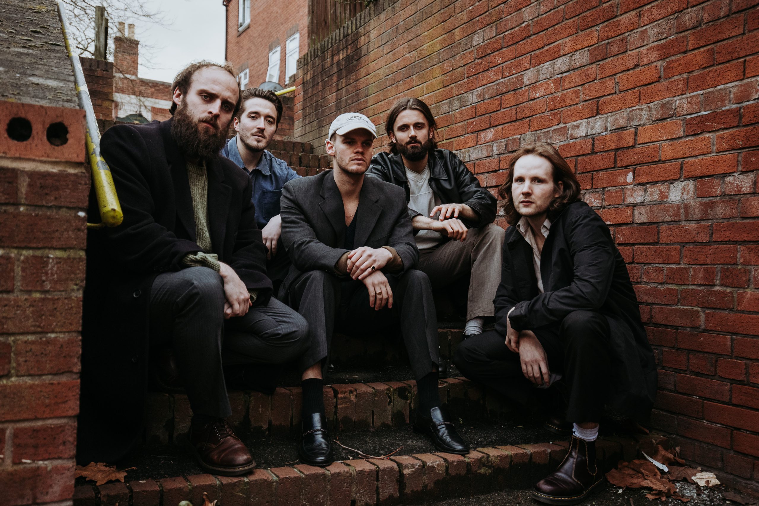 SHEAFS have announced their debut album, 'A Happy Medium'