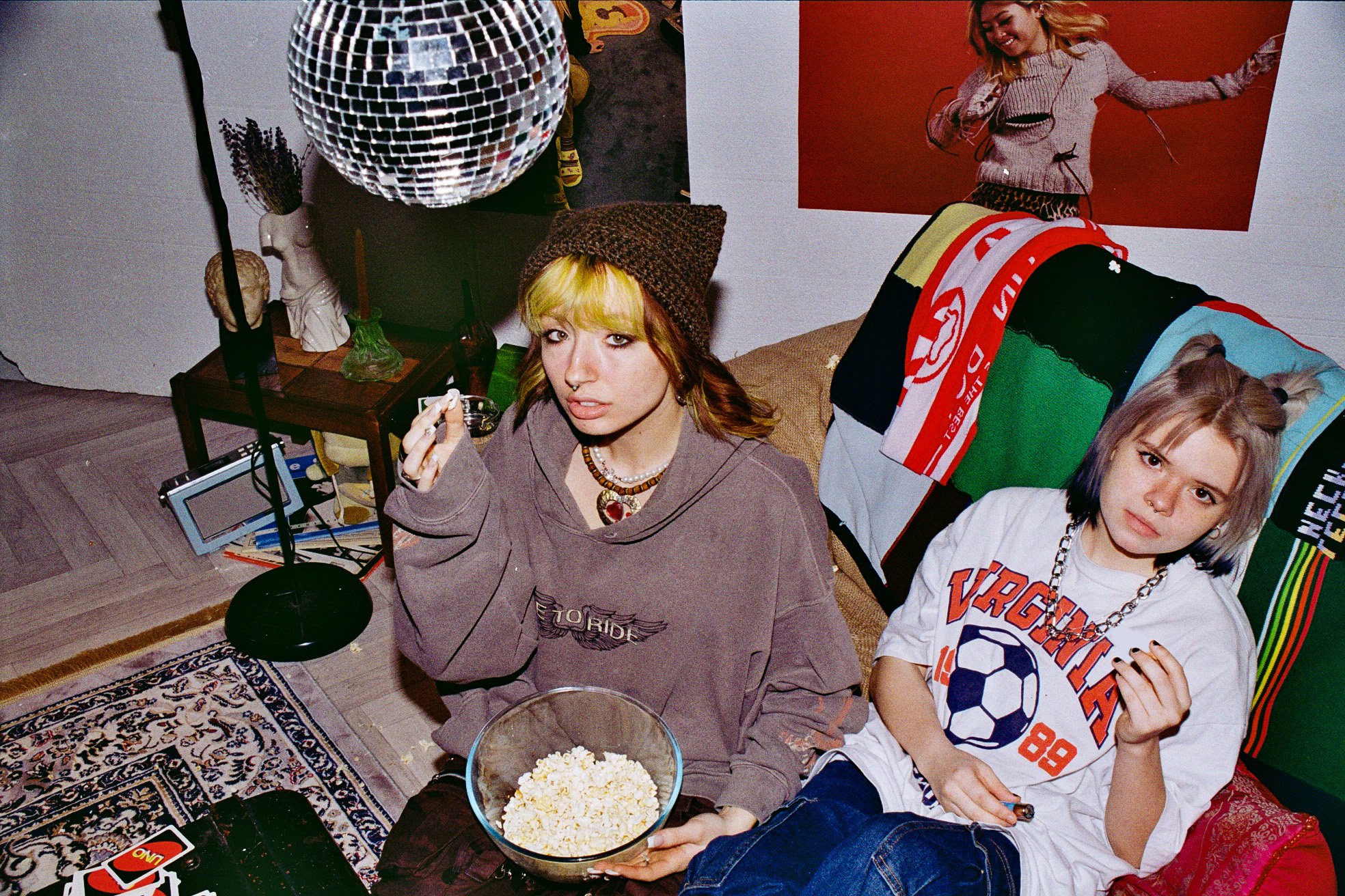 The Let Go have dropped a new video for their brand new track 'Beabadoobee'