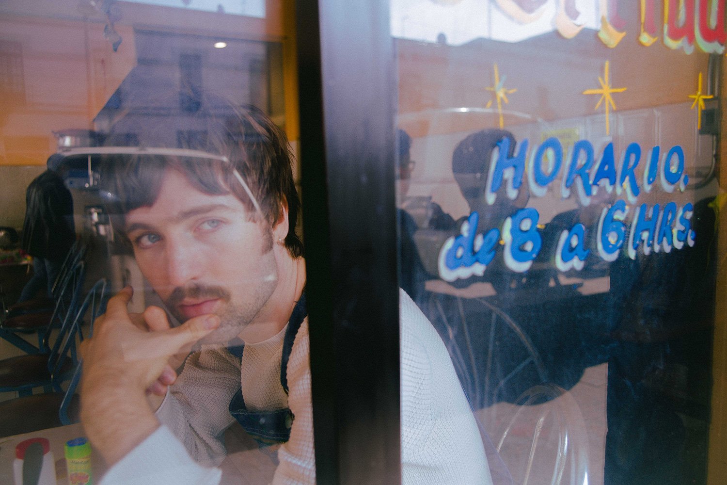 Will Joseph Cook has dropped his Ralph Wiggum-inspired single, 'Kisses'