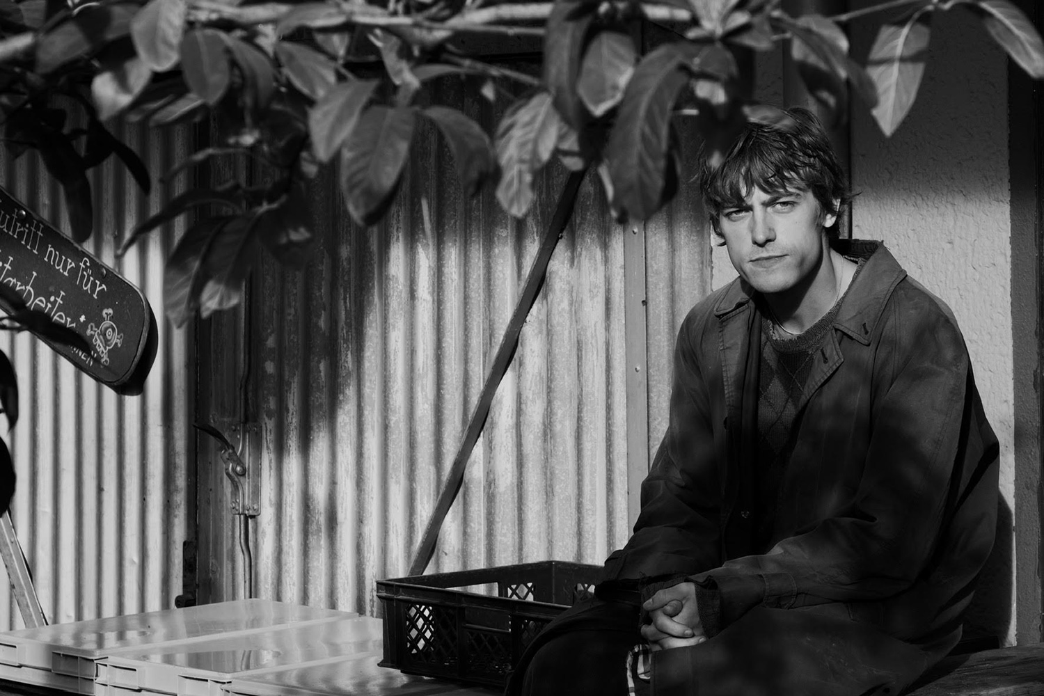 Zac Lawrence from DEADLETTER has announced a solo album with intimate early teaser 'Man Overboard'