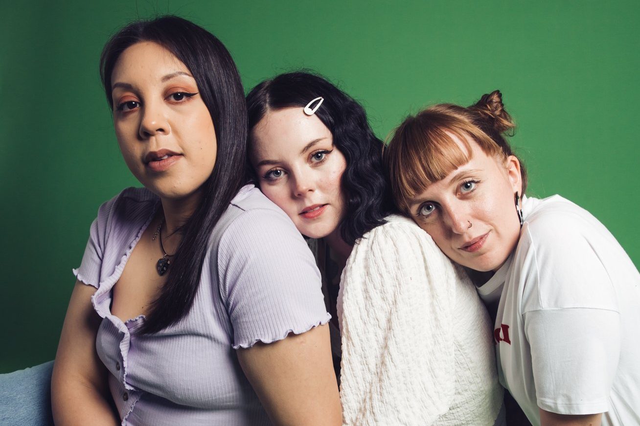 PEANESS have revealed the video for their new single, 'irl'