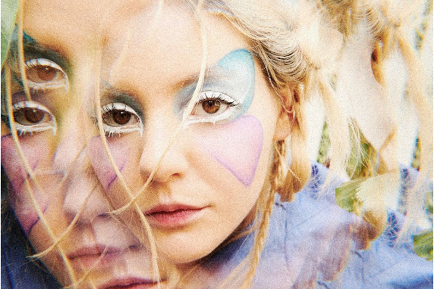 Dora Jar has released her new single and video, 'Bumblebee'