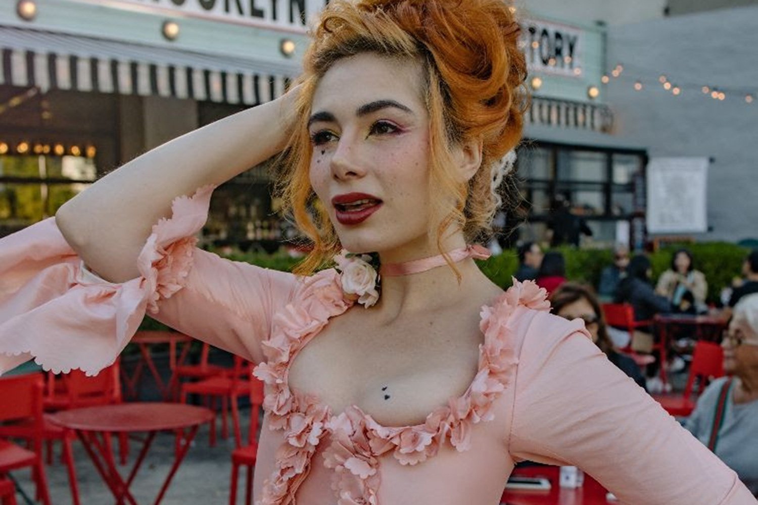 Pop newcomer Elle Lexxa is teasing her debut EP with new single 'Vacancy'