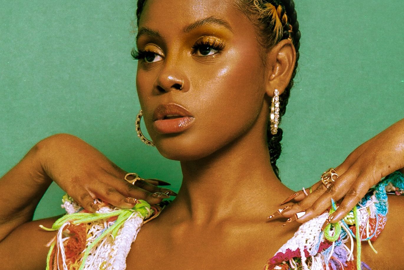 Fana Hues has released her new project 'flora + fana'