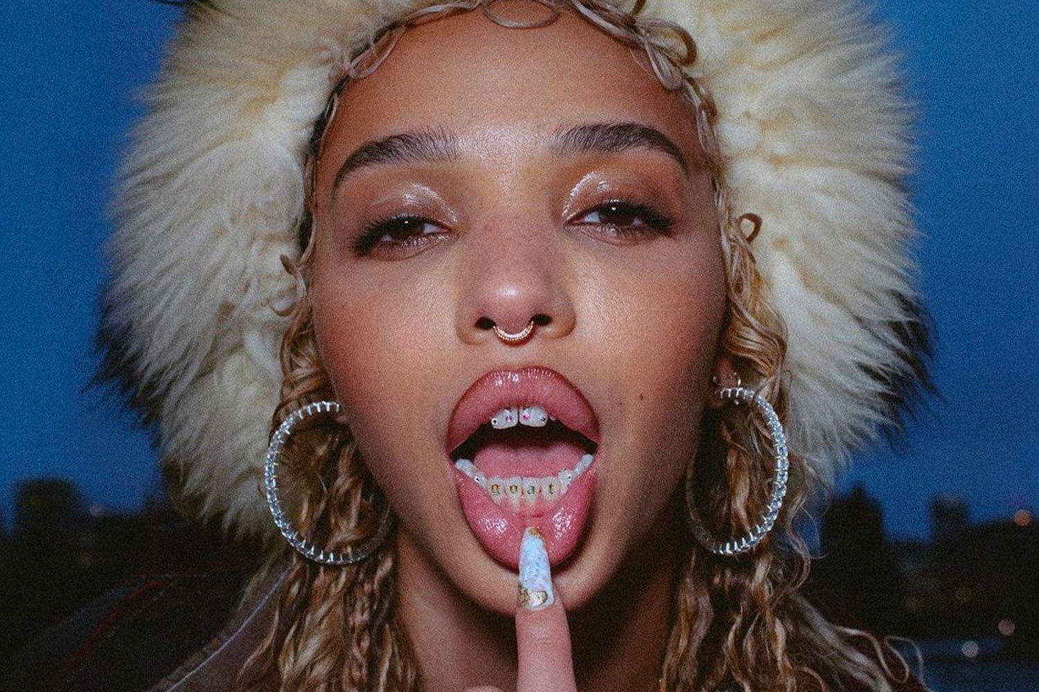 FKA Twigs has announced she's set to return next week with a new single, 'KILLER'