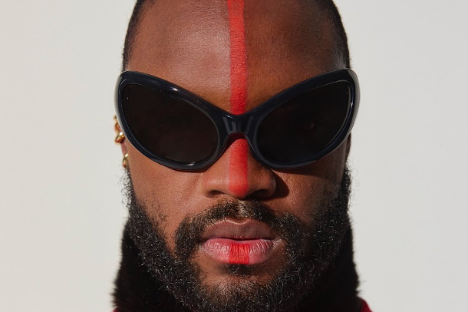 Genesis Owusu has returned with a new single, 'GTFO'