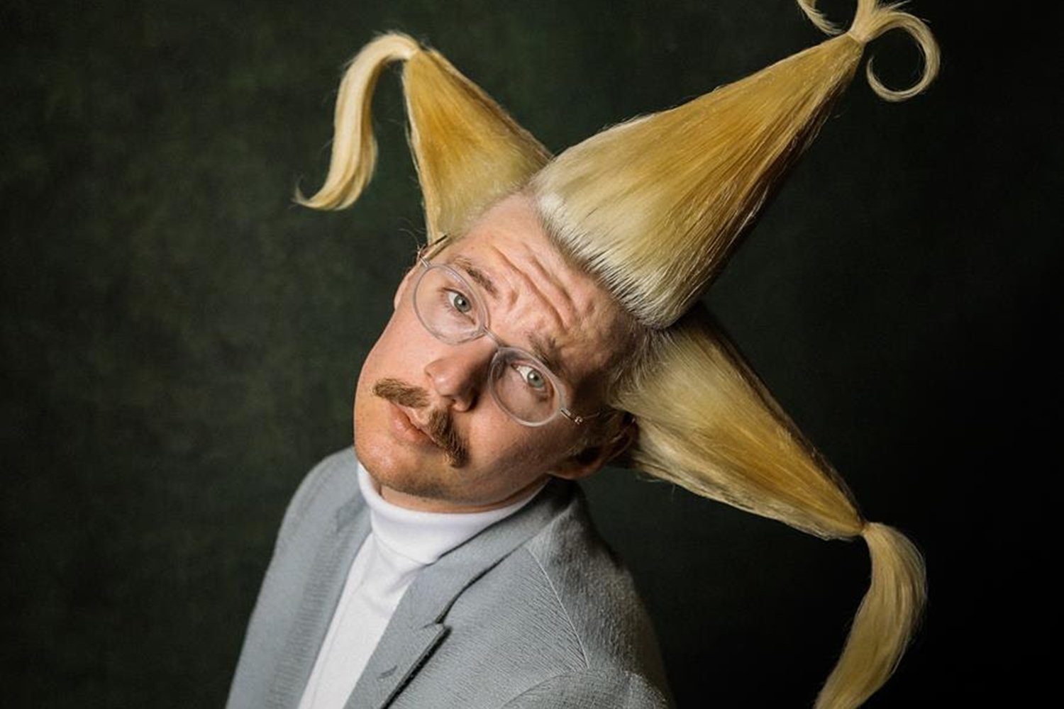 JAWNY has released a video for his latest single, 'strawberry chainsaw'