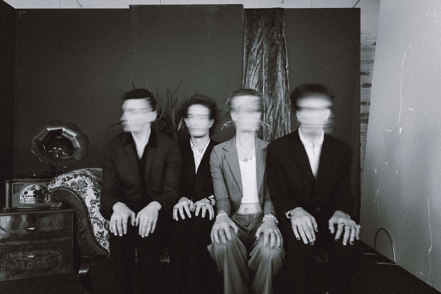 King No-One have dropped their new track, 'Dead Hotel'