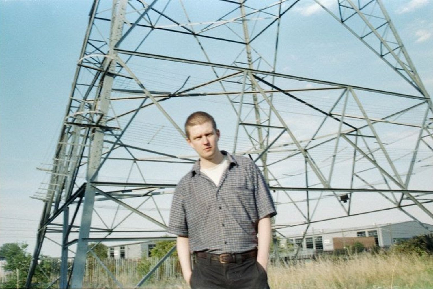 Mauv has shared a new single, 'Young Buck'