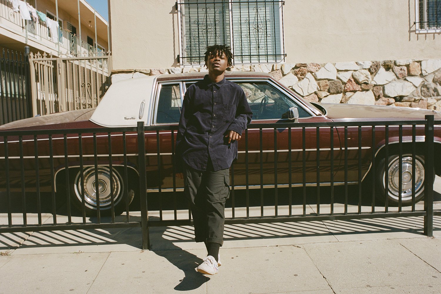 Miloe has released his new single and video, 'elastic'