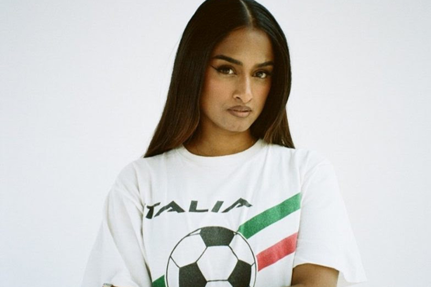 Priya Ragu has dropped her first new song of the year, 'Easy'