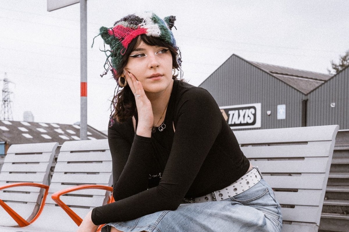 April has collaborated with Jimi Somewhere on ‘Impossible’, a new single from her upcoming mixtape, ‘STARLANE’