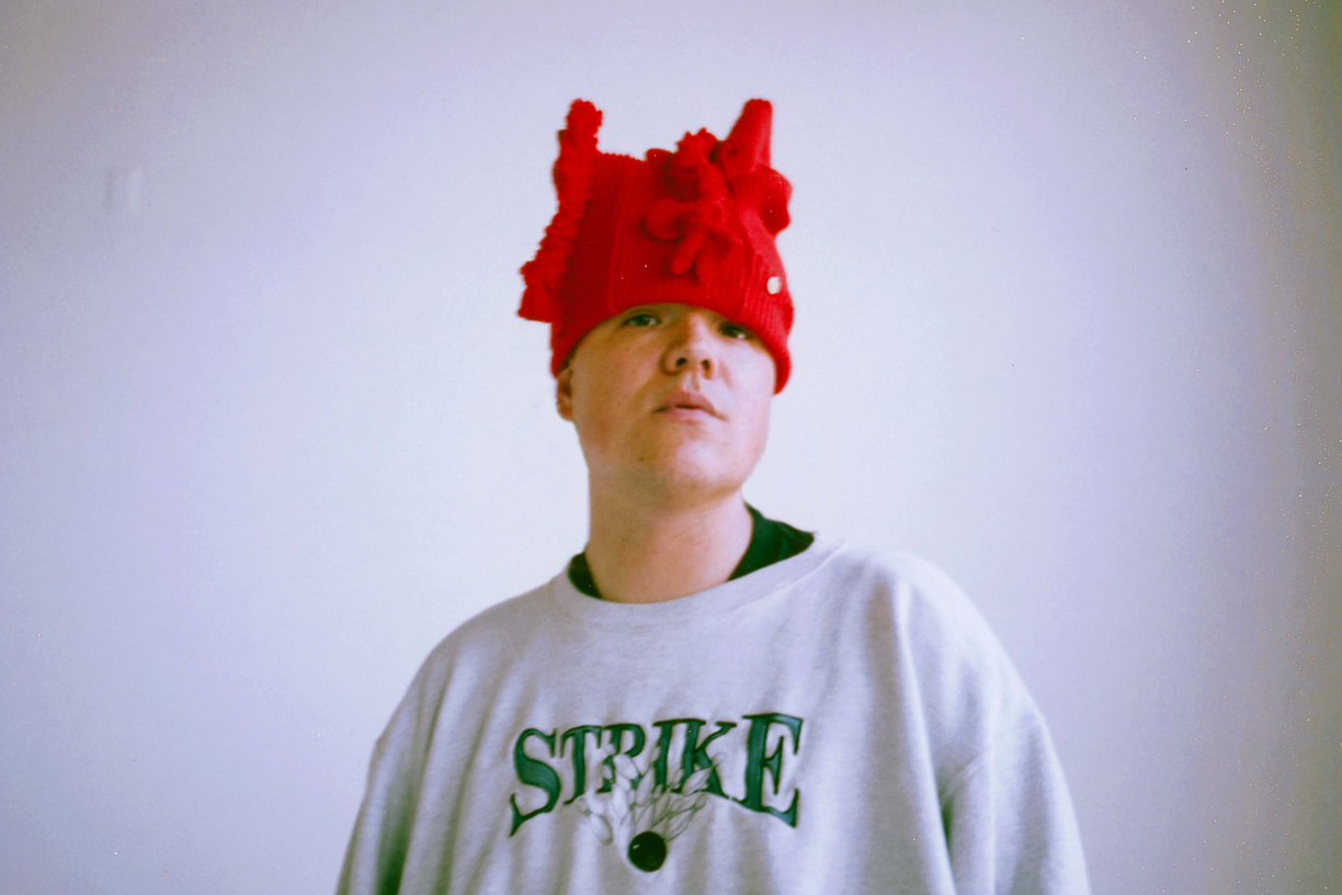 Deaton Chris Anthony has joined forces with BENEE for his latest single, 'Good Buy My Old Life'