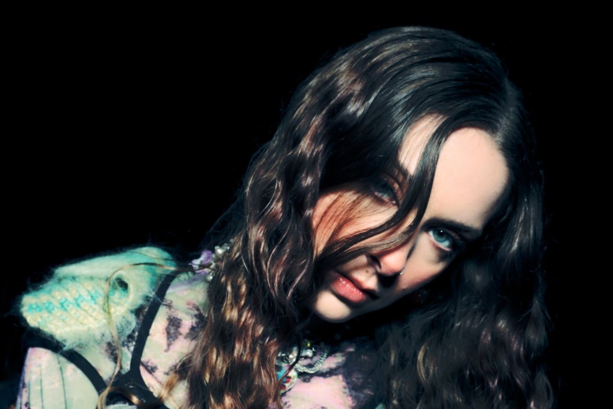 Holly Humberstone has shared a new music video for her current single, ‘Can You Afford To Lose Me?’