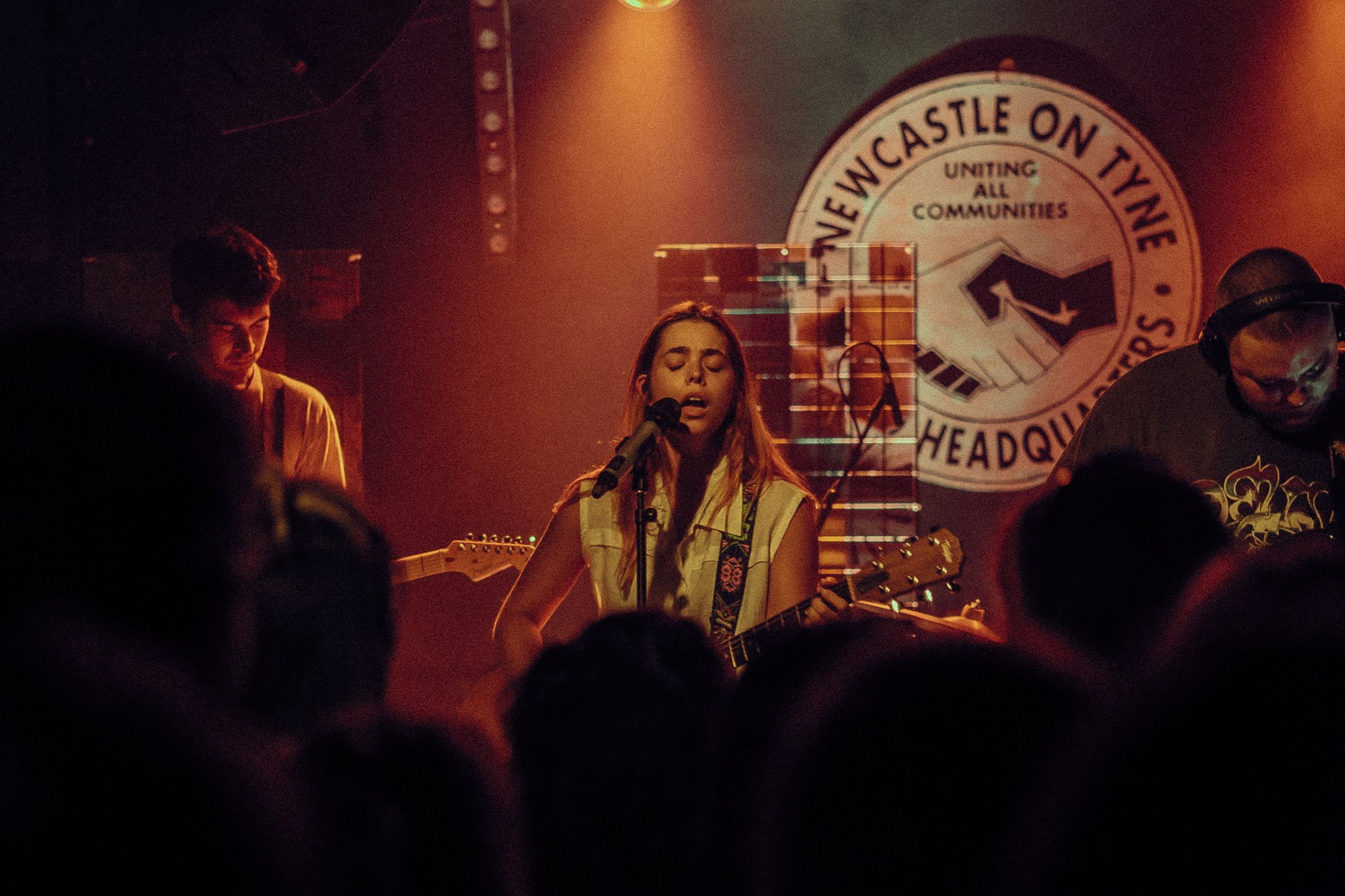 L Devine debuted a load of new songs at a Newcastle pop-up show last night - report