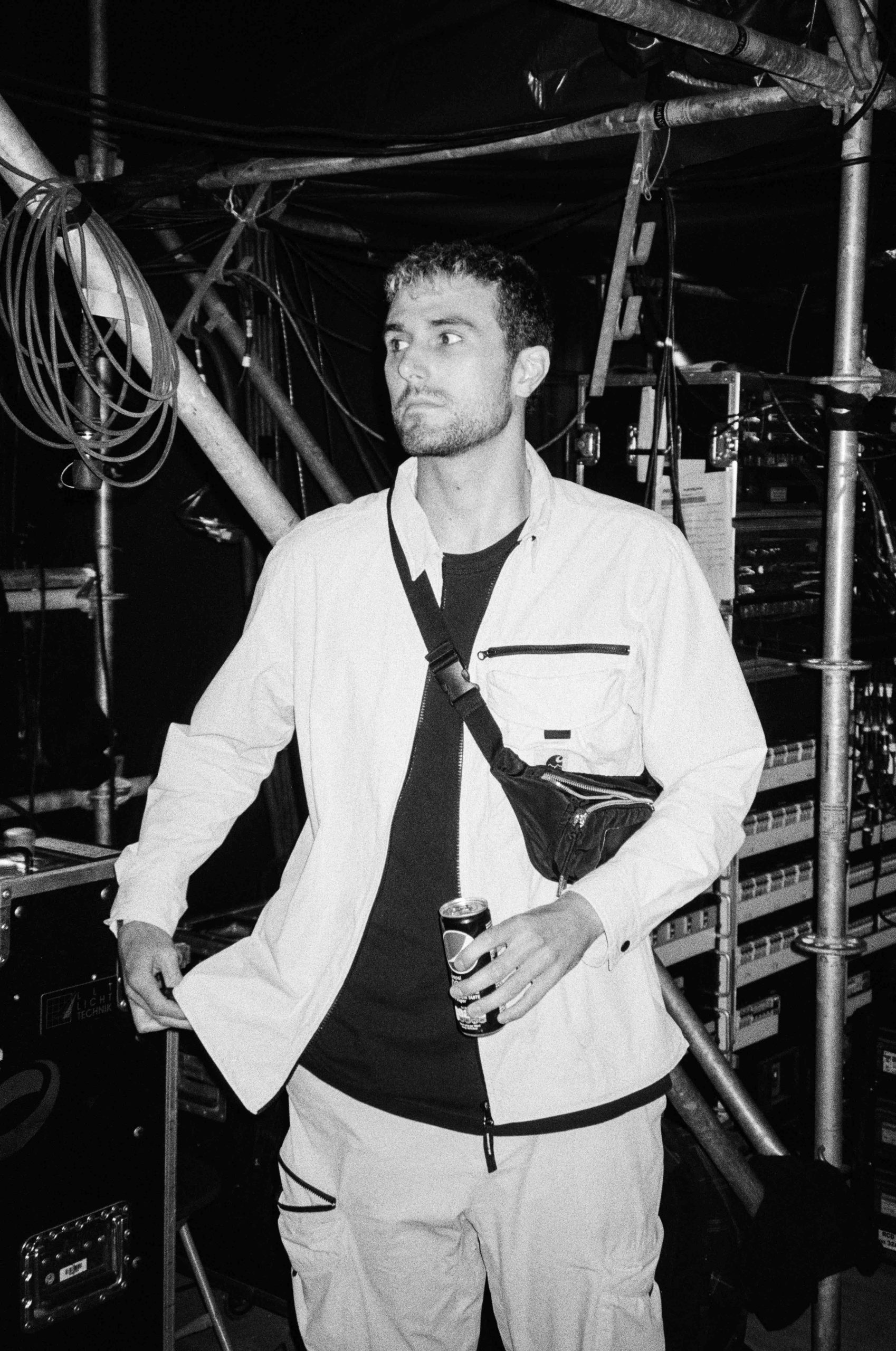 Fred again… has shared a new single, ‘Kammy (like i do)’, from his upcoming album, ‘Actual Life 3’